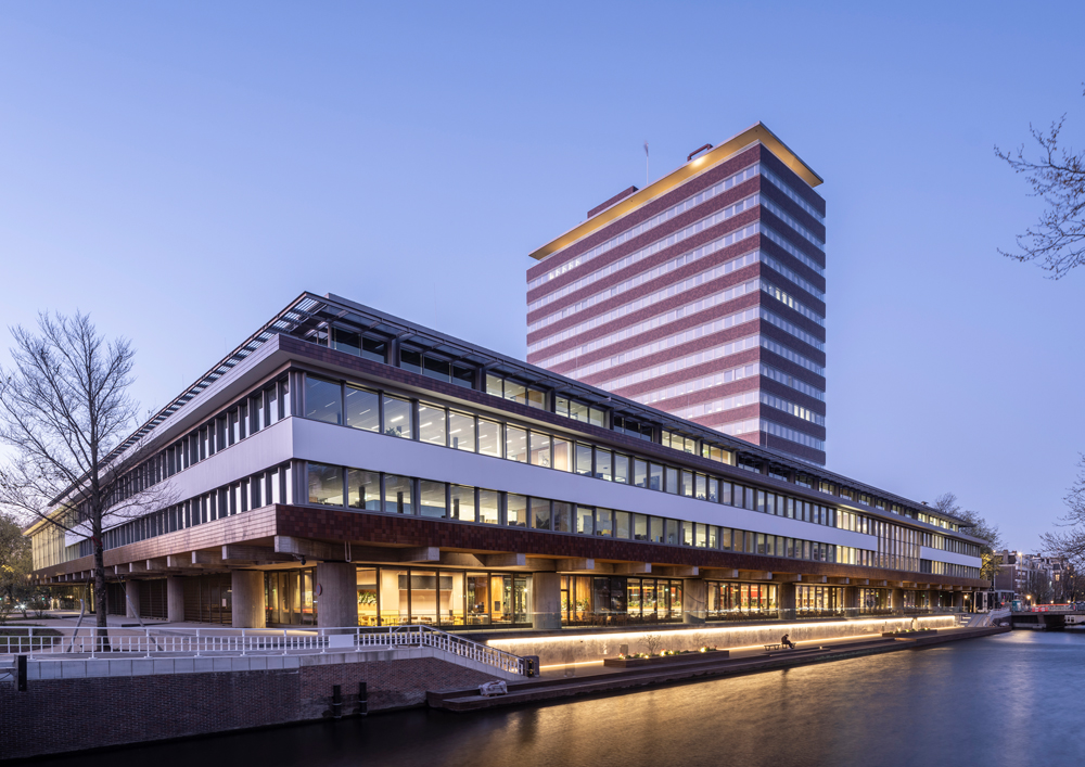 2025 12 17 De Nederlandsche Bank wins the Geurt Brinkgreve Bokaal 2025 2